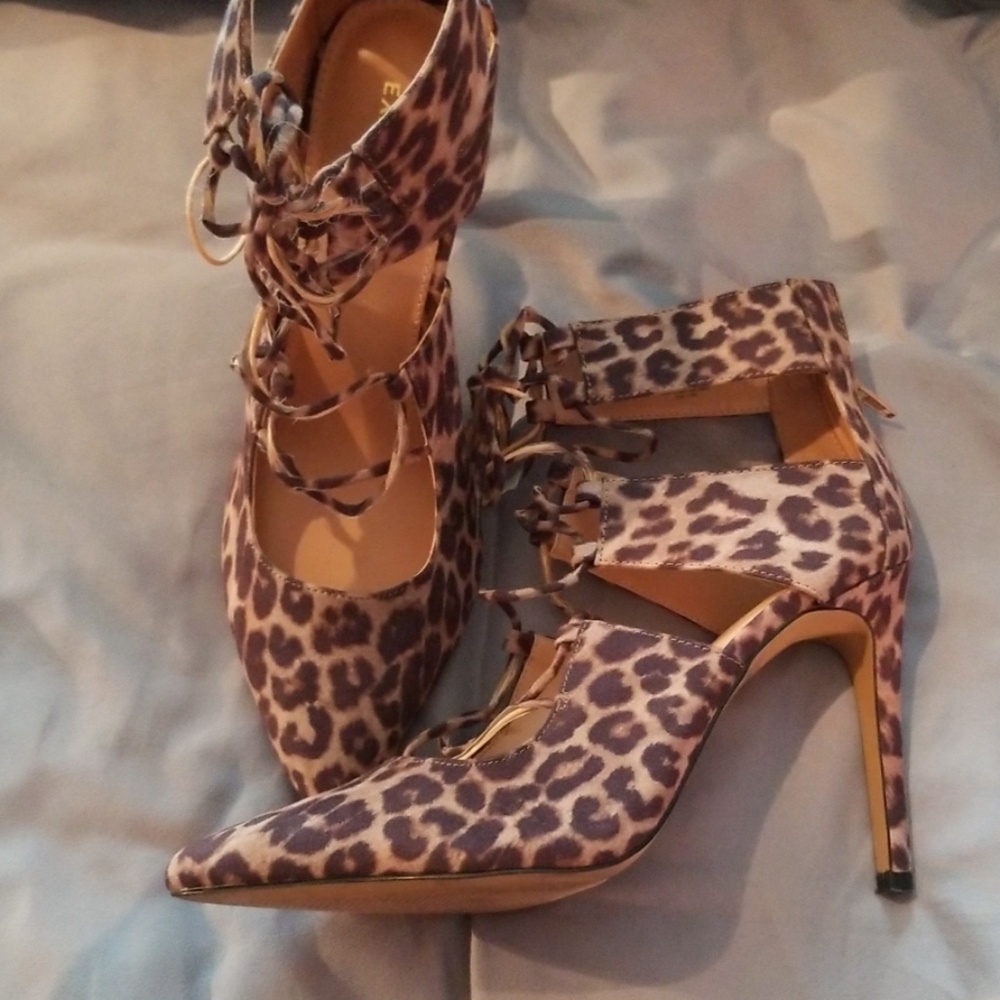 Express heels